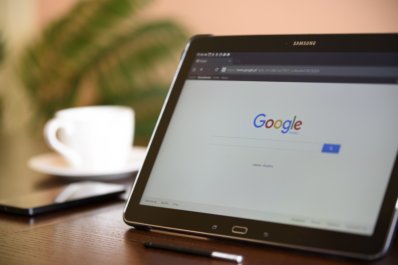 Como eliminar mi nombre en Google